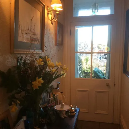 Abbey And Esk * 휫비